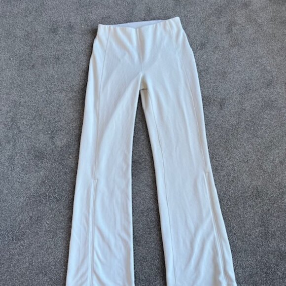 Lululemon Softstreme set - Picture 5 of 7